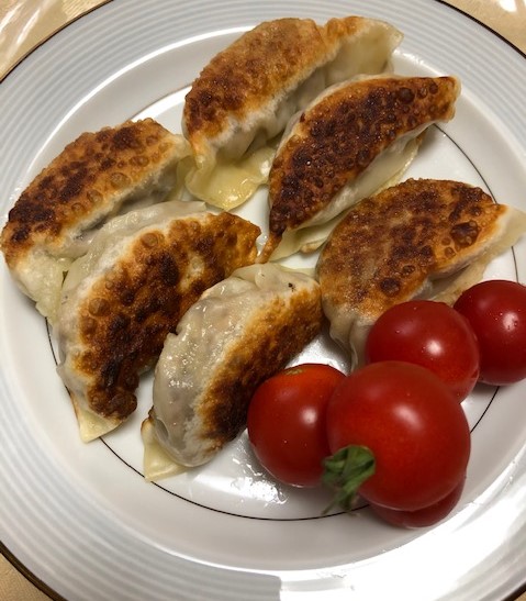 さば缶餃子