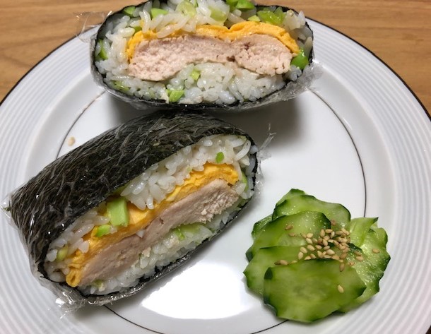 胸肉ごはんサンド